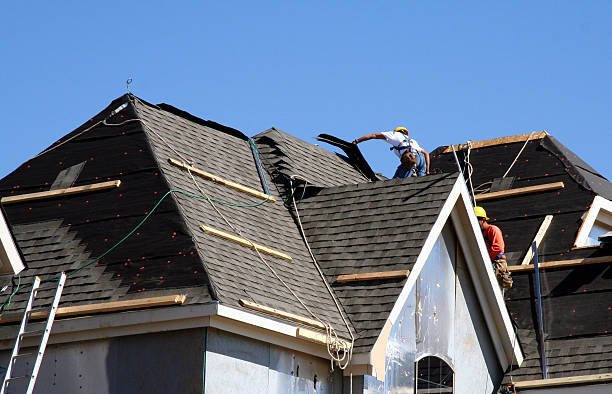 Best Roof Gutter Cleaning  in Mckinleyville, CA